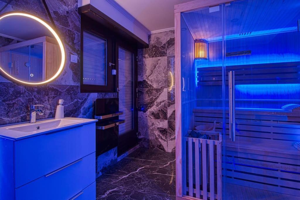 Appart Hotel Avec Sauna, Jacuzzi, Straßburg Exterior foto